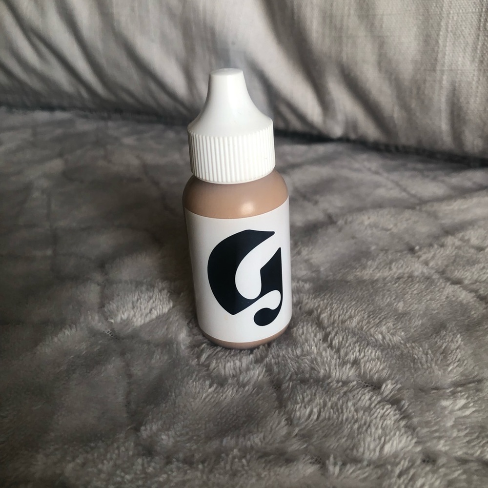 Glossier Perfecting Skin Tint